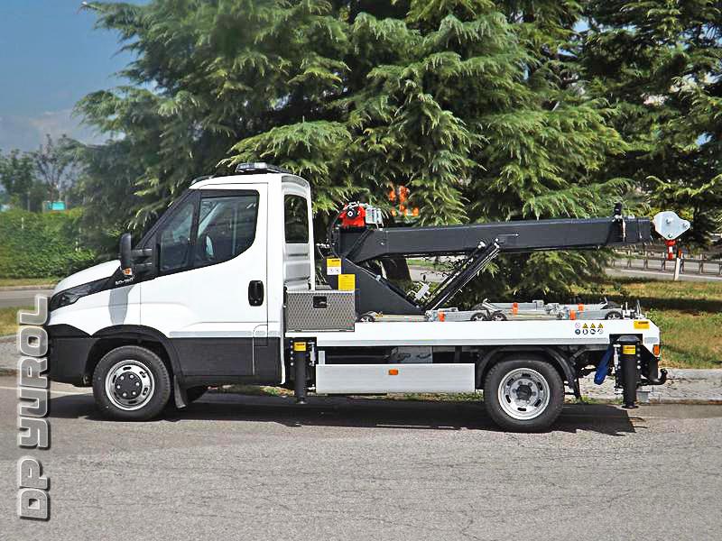 Специальный грузовой автомобиль IVECO Daily