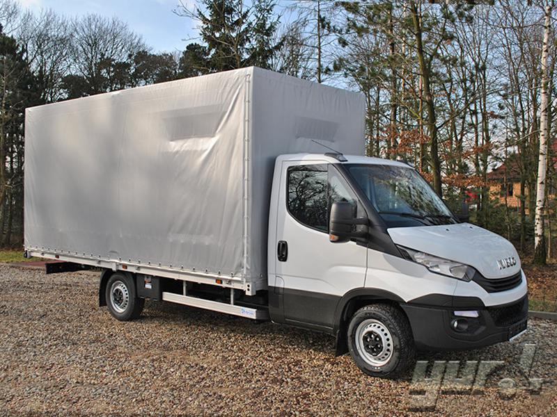 Грузовик бортовой тентованный IVECO Daily 